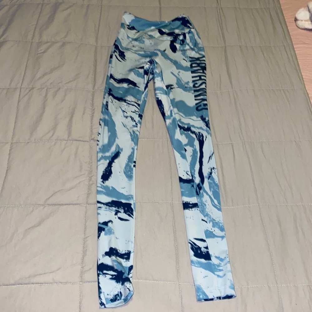 Gymshark scrunch bum camo legging